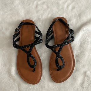 Universal Threads Black Braided Slippers Size 7